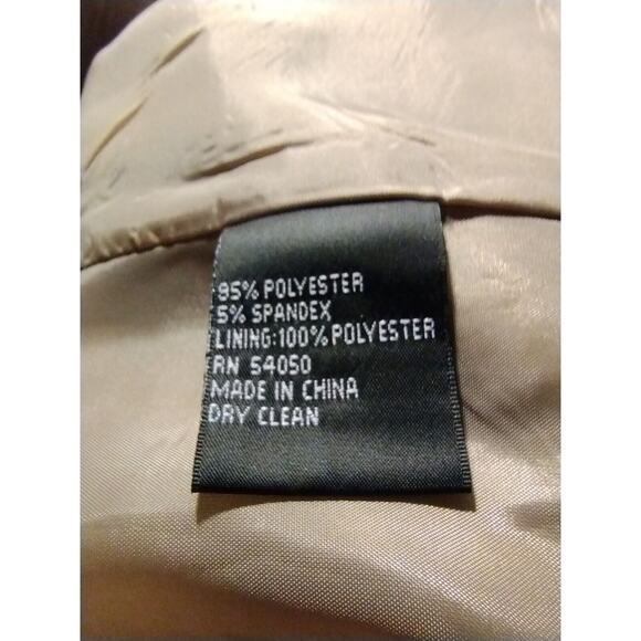 Kasper Woman's Brown Suit Jacket ONLY Size 8 Shoulder Pads Lined Classic Simple - Picture 9 of 10